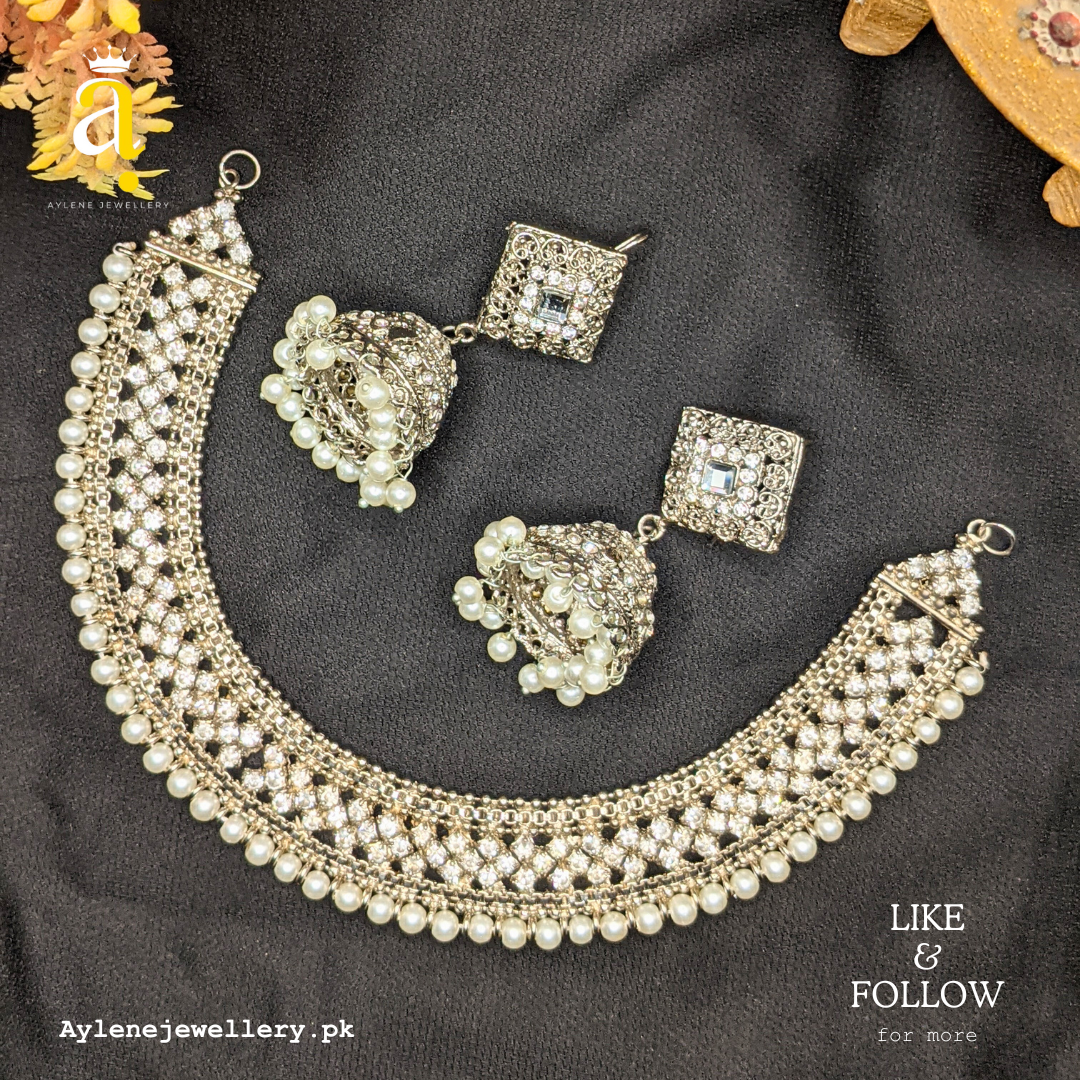 Elegance Necklace with Earrings set